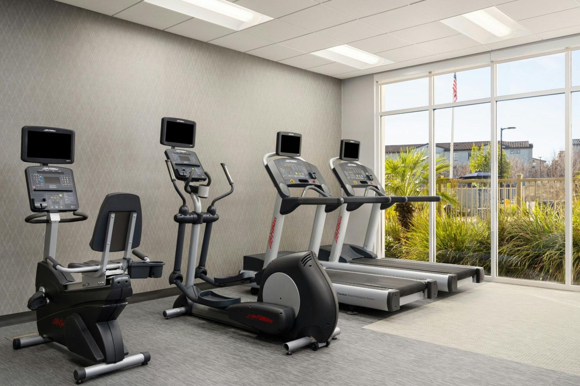 Courtyard By Marriott Sunnyvale Silicon Valley Ngoại thất bức ảnh